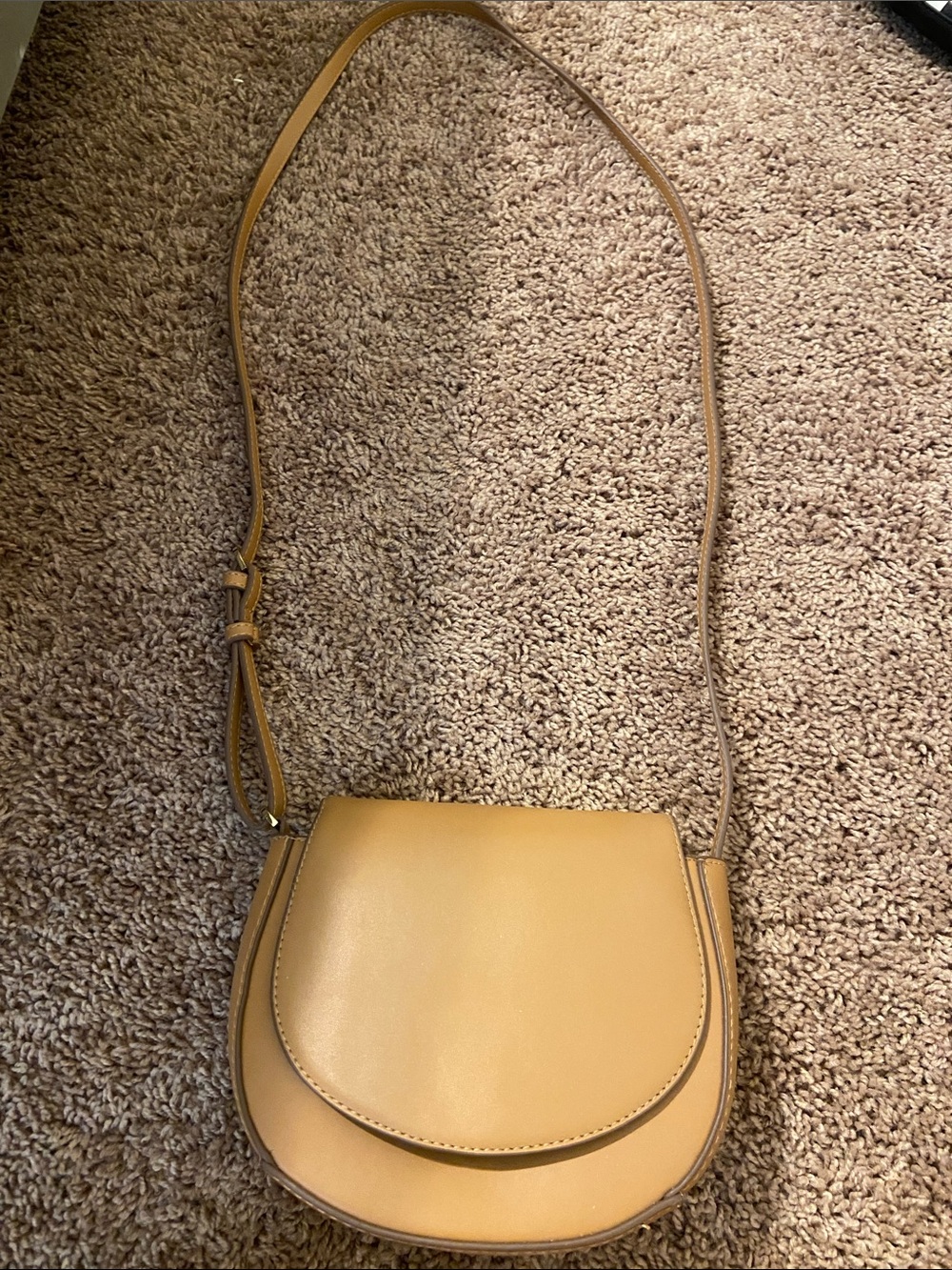 Tan Crossbody Saddle Bag - Unbranded